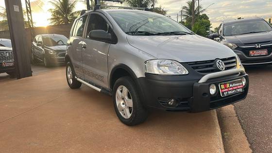 VOLKSWAGEN CROSSFOX 1.6 MI FLEX 8V 4P MANUAL VOLKSWAGEN CROSSFOX 1.6 MI FLEX 8V 4P MANUAL